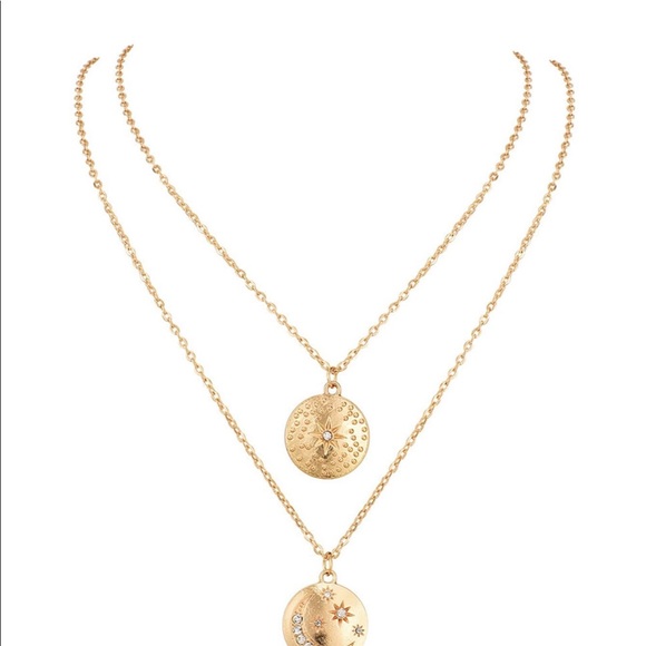 1 Left! Gold medallion double layered necklace - Picture 2 of 6